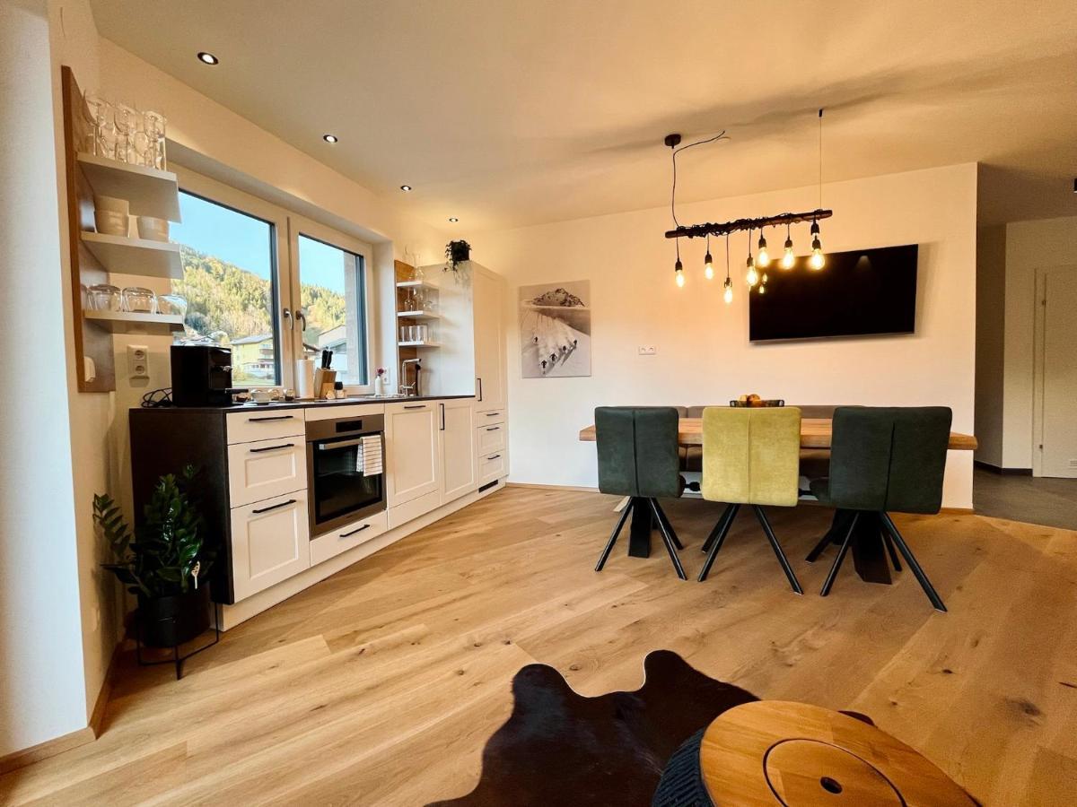 Alpin Art Appartements Грёбминг Экстерьер фото